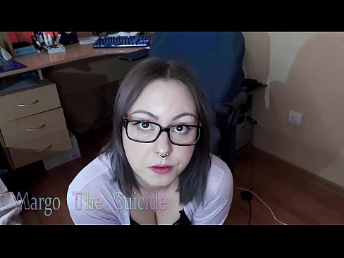 ❤️ Sexy Girl with Glasses Sucks Dildo Deeply on Camera Porno vk à noi ❌